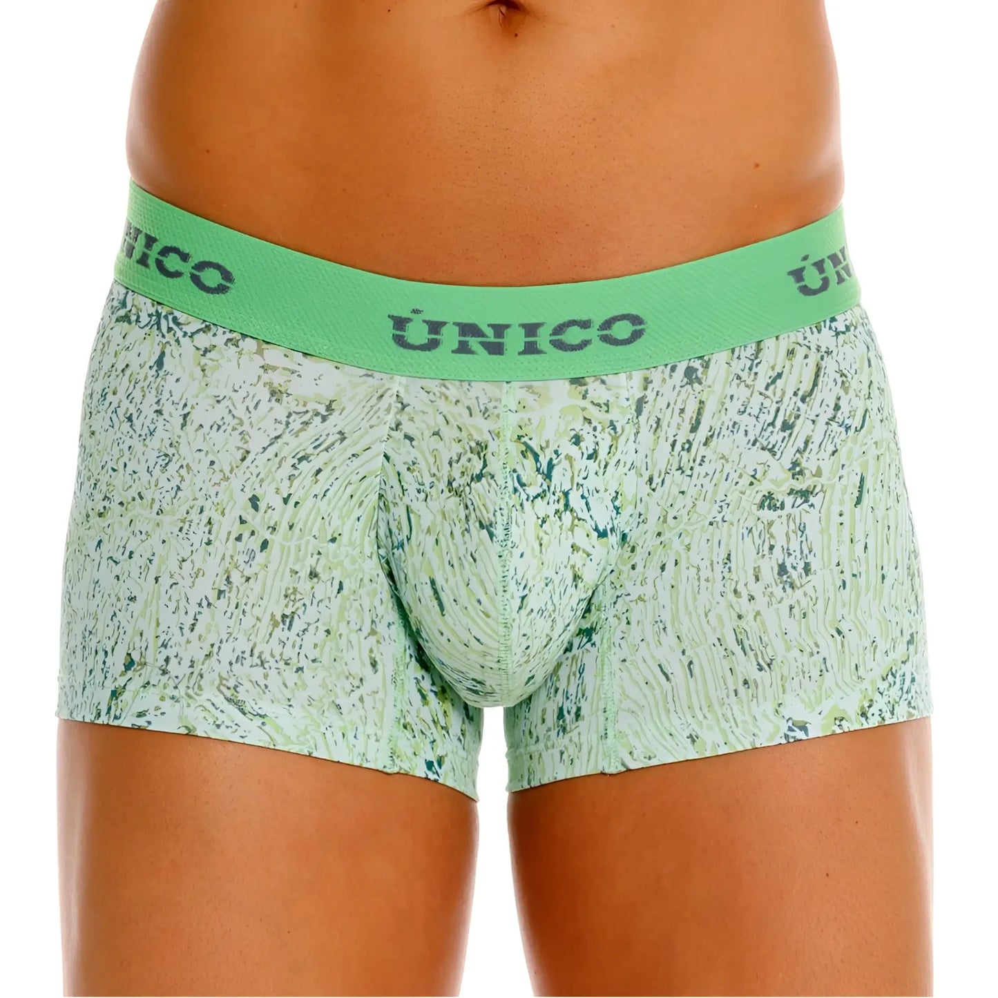 Light green and white patterned unico men’s boxer briefs with matching elastic waistband in color 43 green
