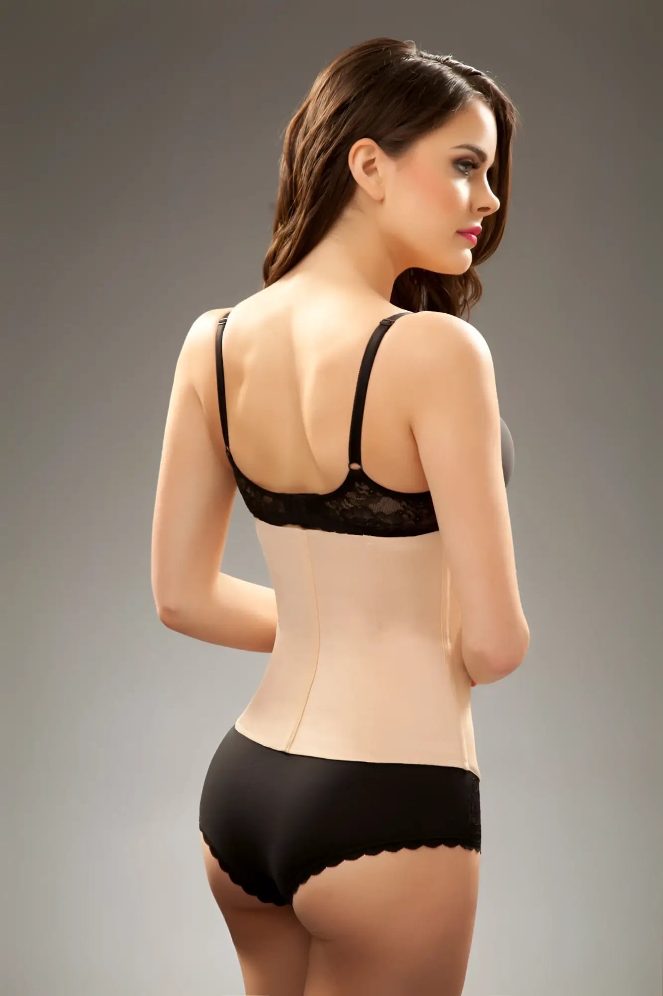 Black lace bra with adjustable straps and seamless nude vedette 403 gigi waist cincher with zipper bodice