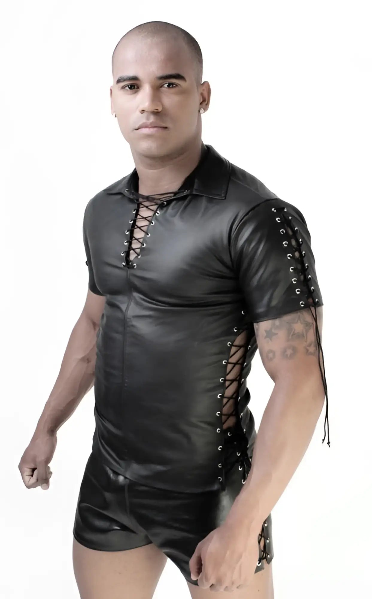 Black leather lace-up short-sleeved shirt with silver eyelets and matching shorts whip it leather multi lace sn12 size m