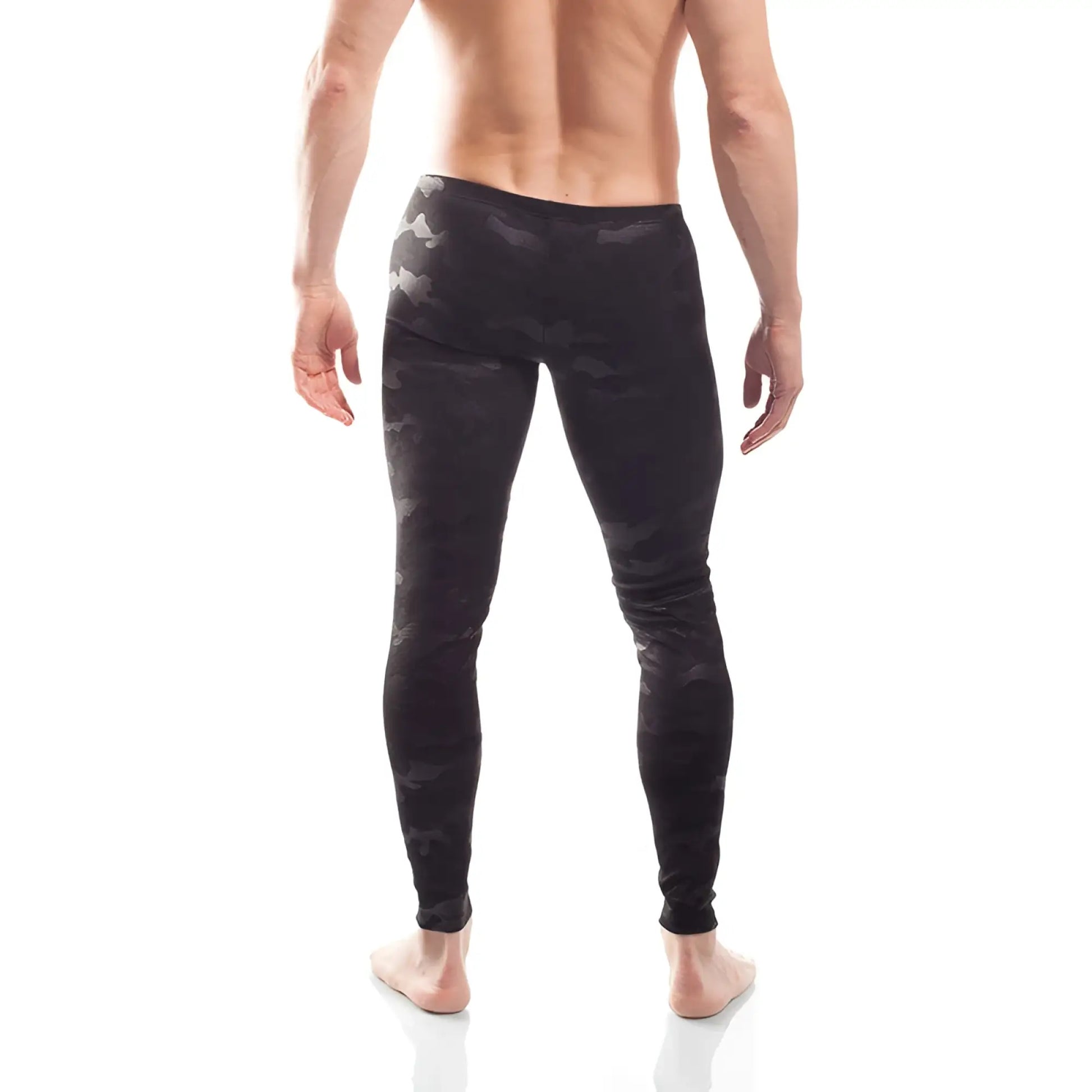 Wojoer black camouflage powernet insert leggings with a snug fit in size XL showing the back side of the pants
